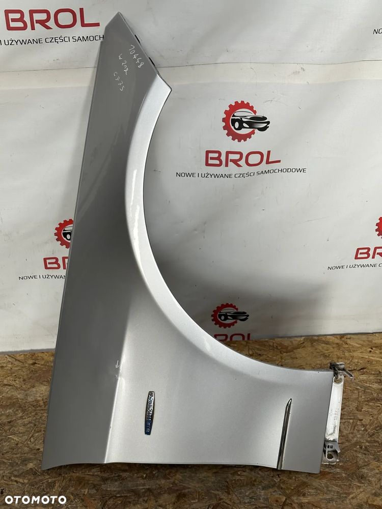 BŁOTNIK PRZEDNI PRAWY MERCEDES E-KLASA W212  775 - 1