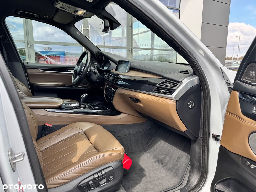 BMW X5 M M50d - 9