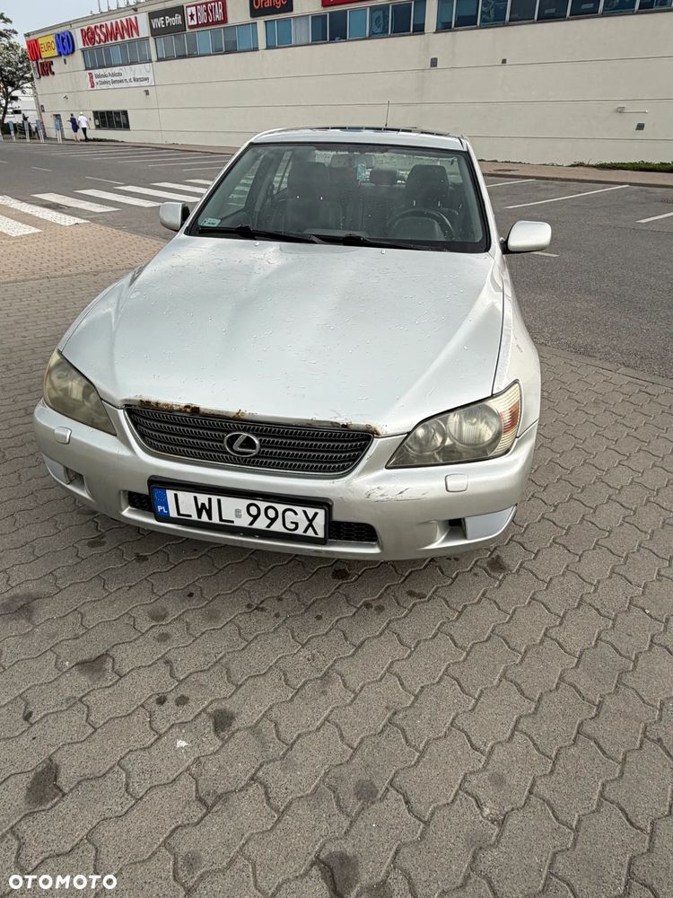 Lexus IS 200 Elegance - 3