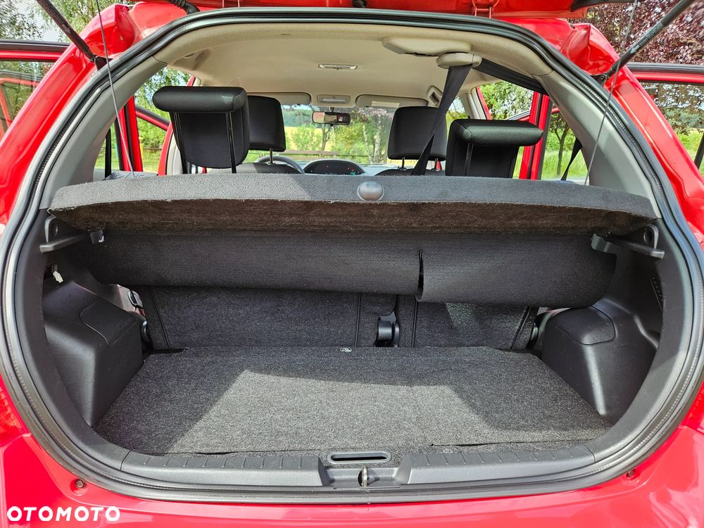 Toyota Yaris 1.0 Terra - 21