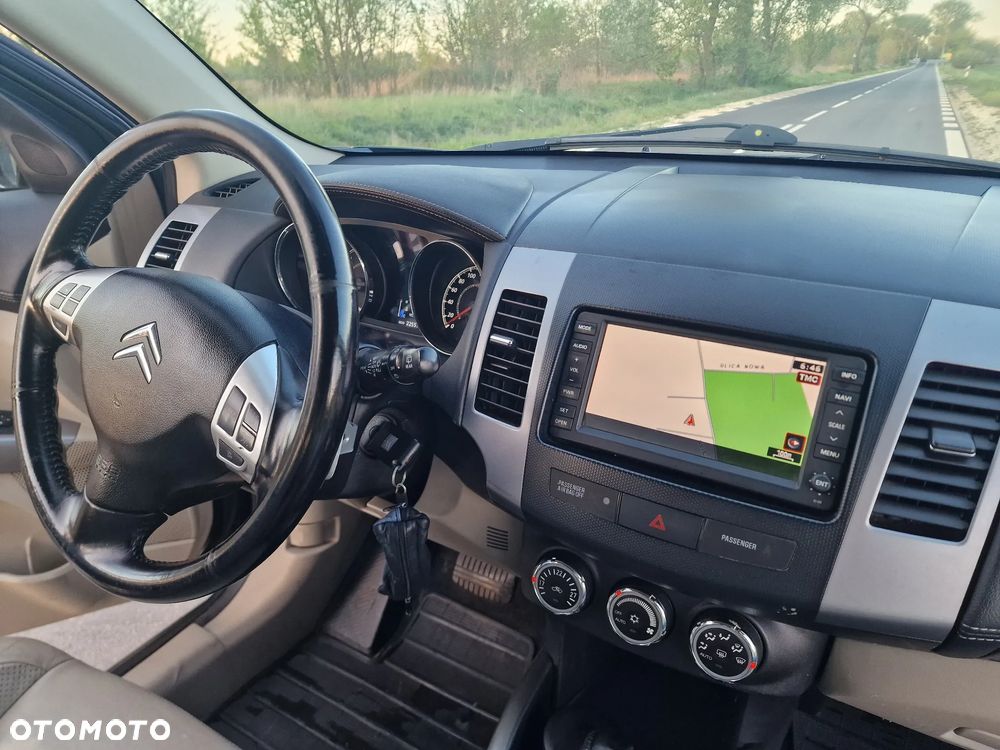 Citroën C-Crosser - 26