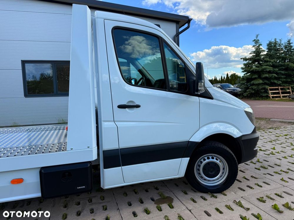Mercedes-Benz Sprinter - 27