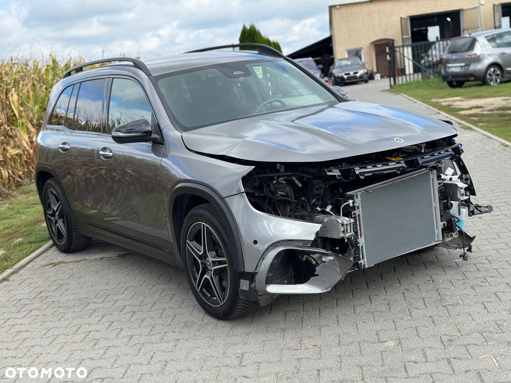 Mercedes-Benz GLB 200 d 4-Matic AMG Line 8G-DCT - 16