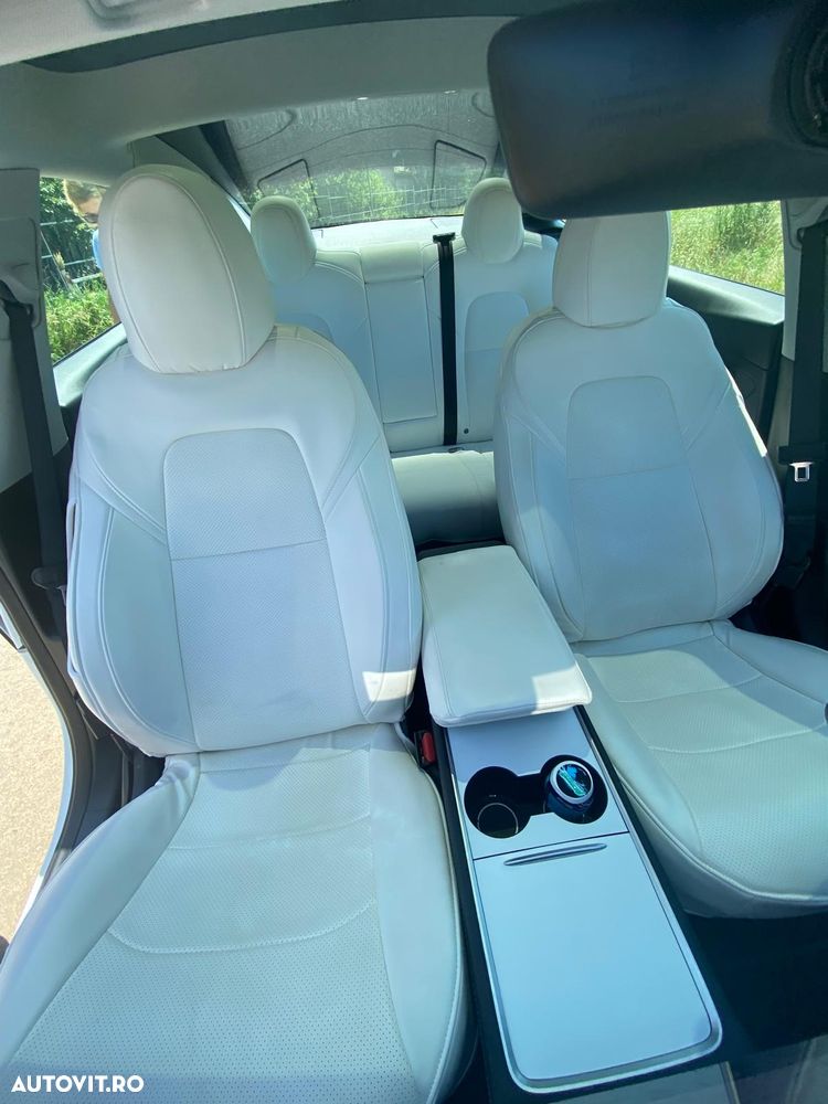TESLA Model 3 2021 — imagine 14