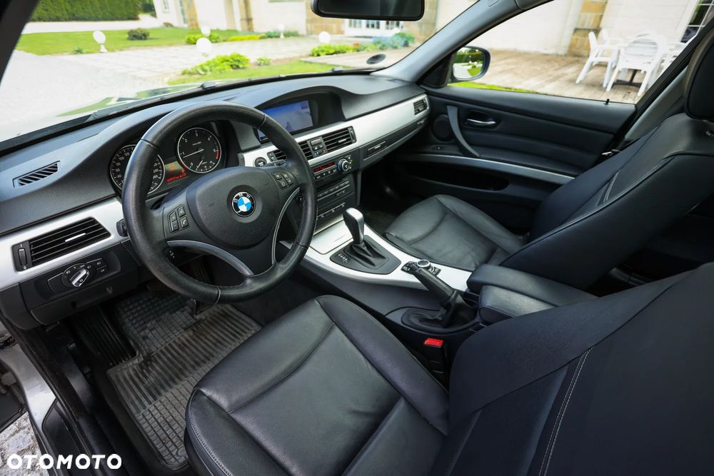 BMW Seria 3 320d xDrive DPF - 20