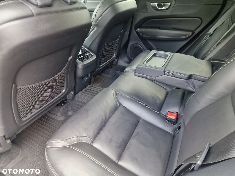 Volvo XC 60 B5 D AWD Geartronic Momentum - 14