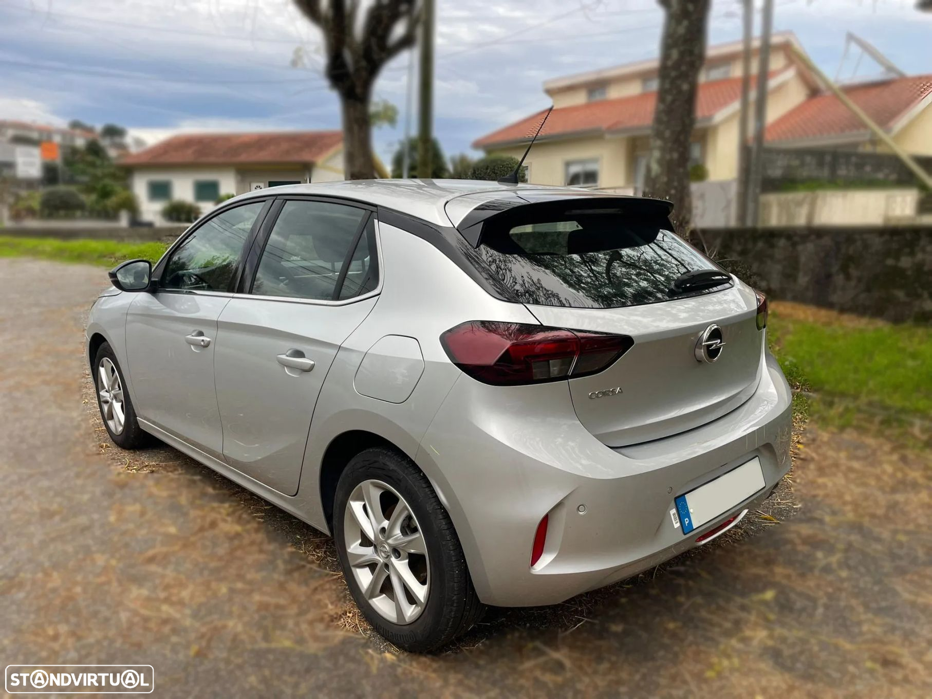 Opel Corsa 1.2 T GS - 4