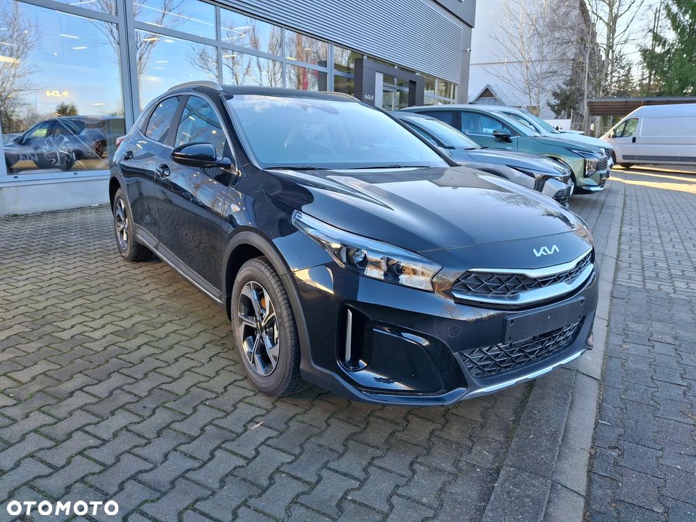 Kia XCeed 1.5 T-GDI M - 4