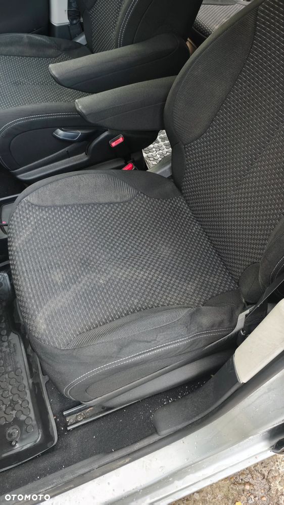 Citroën C4 Picasso - 16