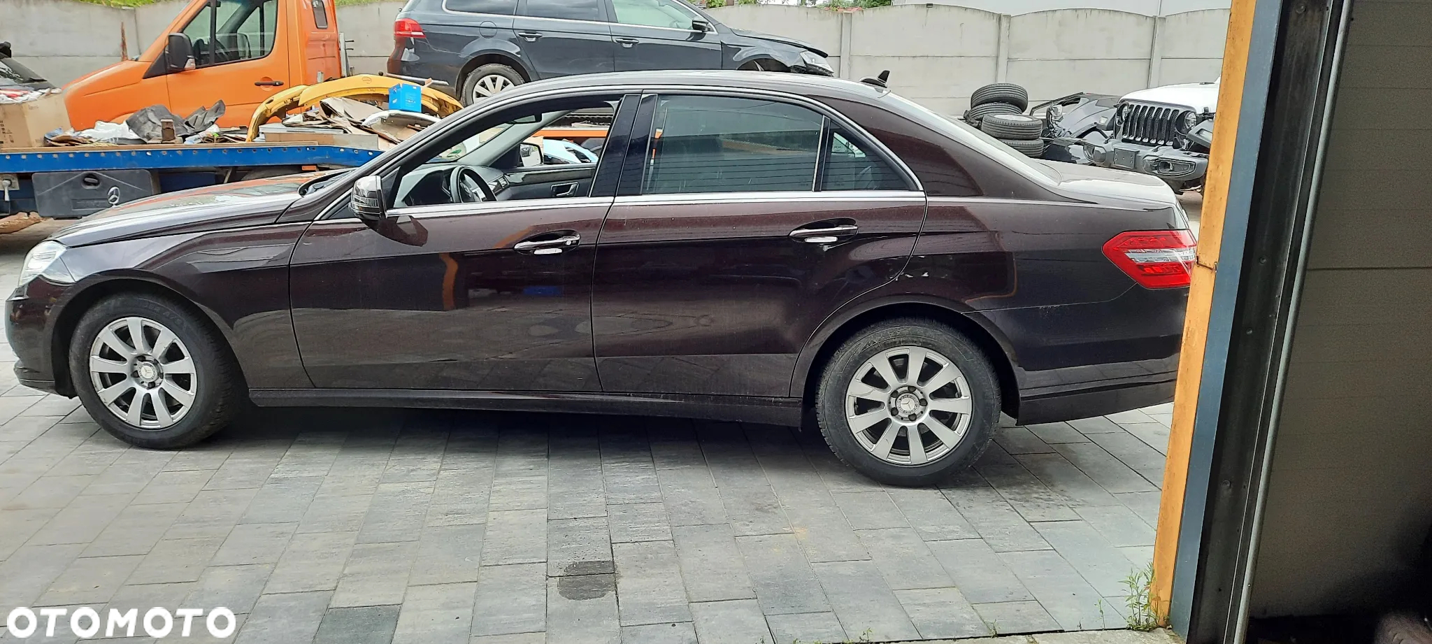 Mercedes-Benz Klasa E 250 CDI DPF BlueEFFICIENCY 7G-TRONIC - 6