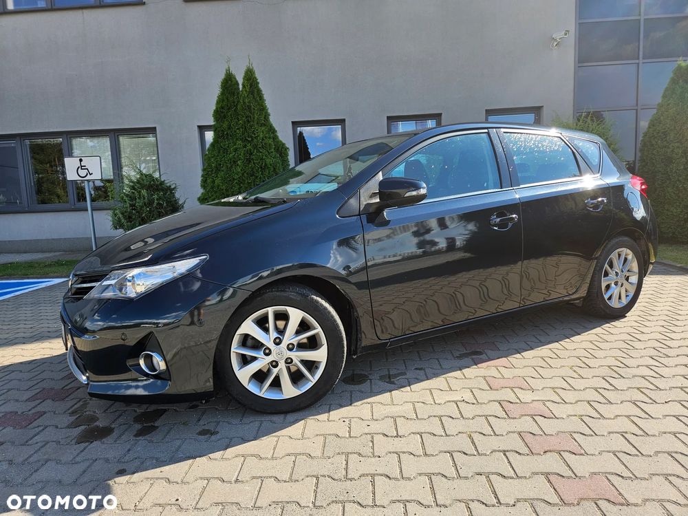 Toyota Auris 1.4 D-4D Premium - 11