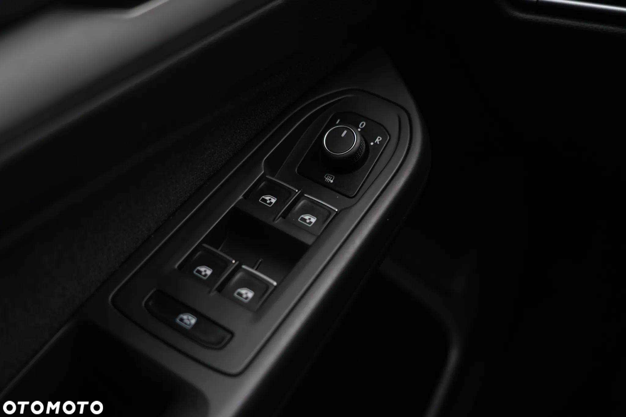 Volkswagen Golf - 17