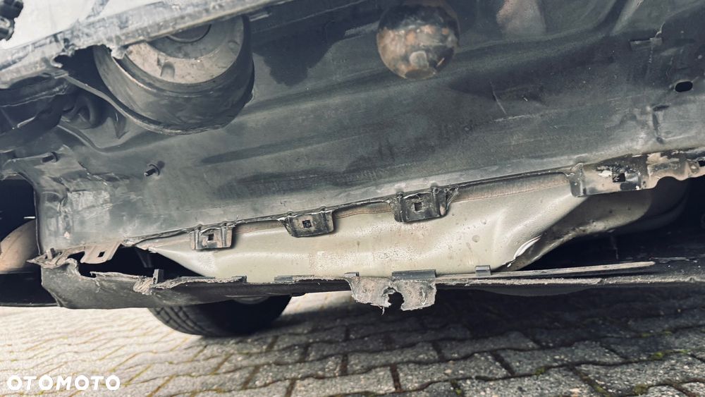 Volkswagen Passat 2.0 TDI (BlueMotion Technology) Highline - 8