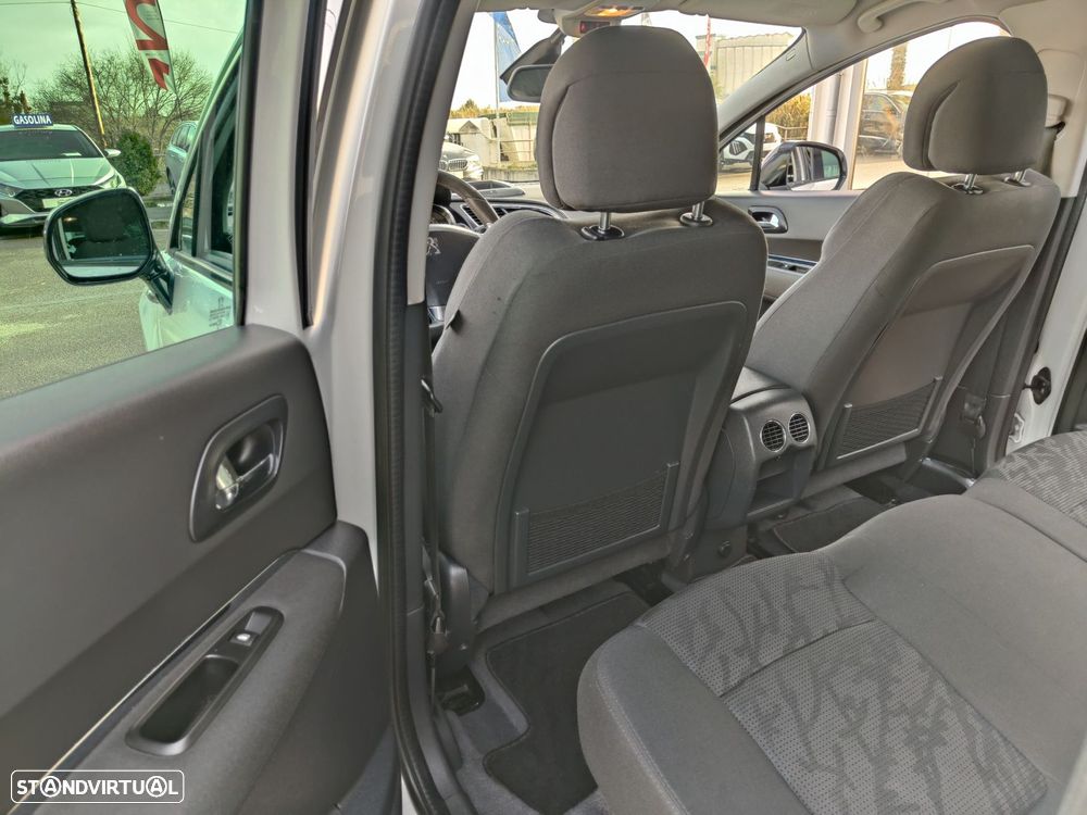 Peugeot 3008 2.0 HDi Hybrid4 - 27