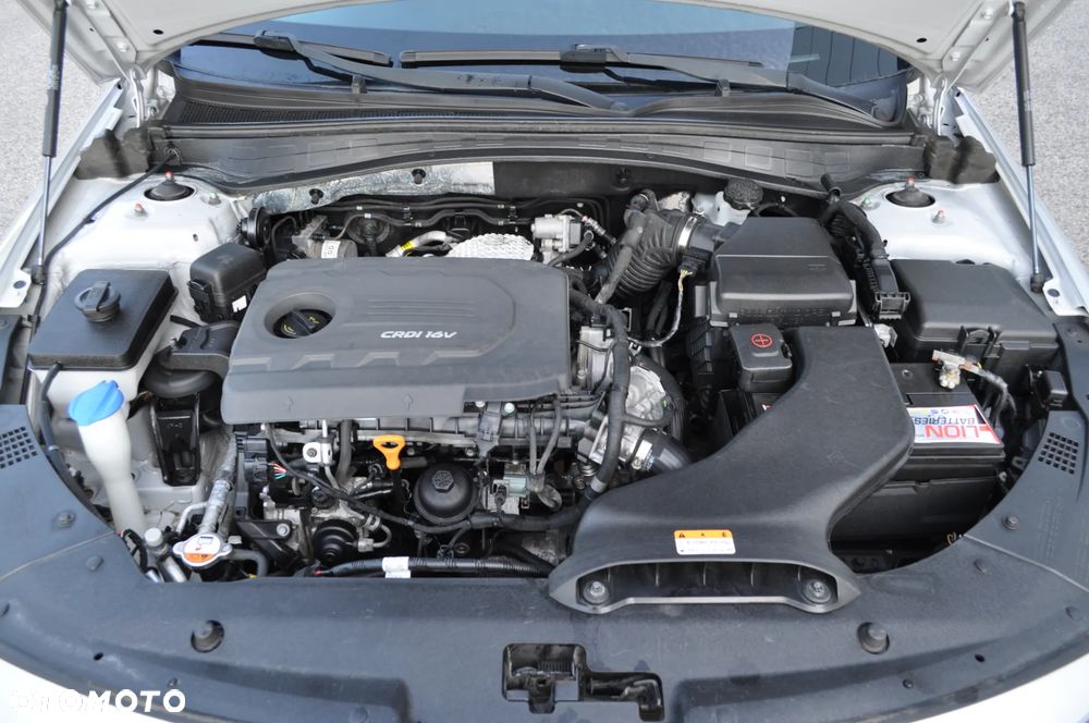 Kia Optima - 36