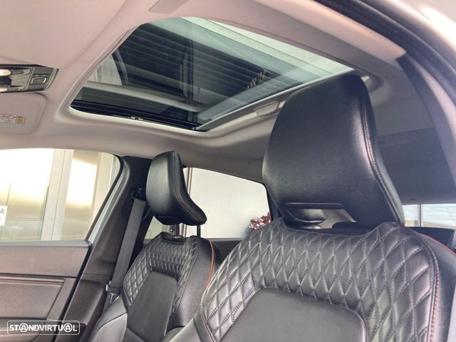 Renault Captur E-TECH 160 TECHNO - 36