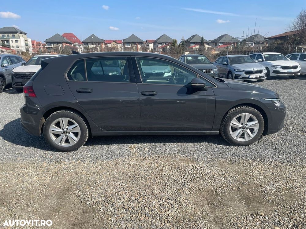 Volkswagen Golf 1.0 TSI Life - 1