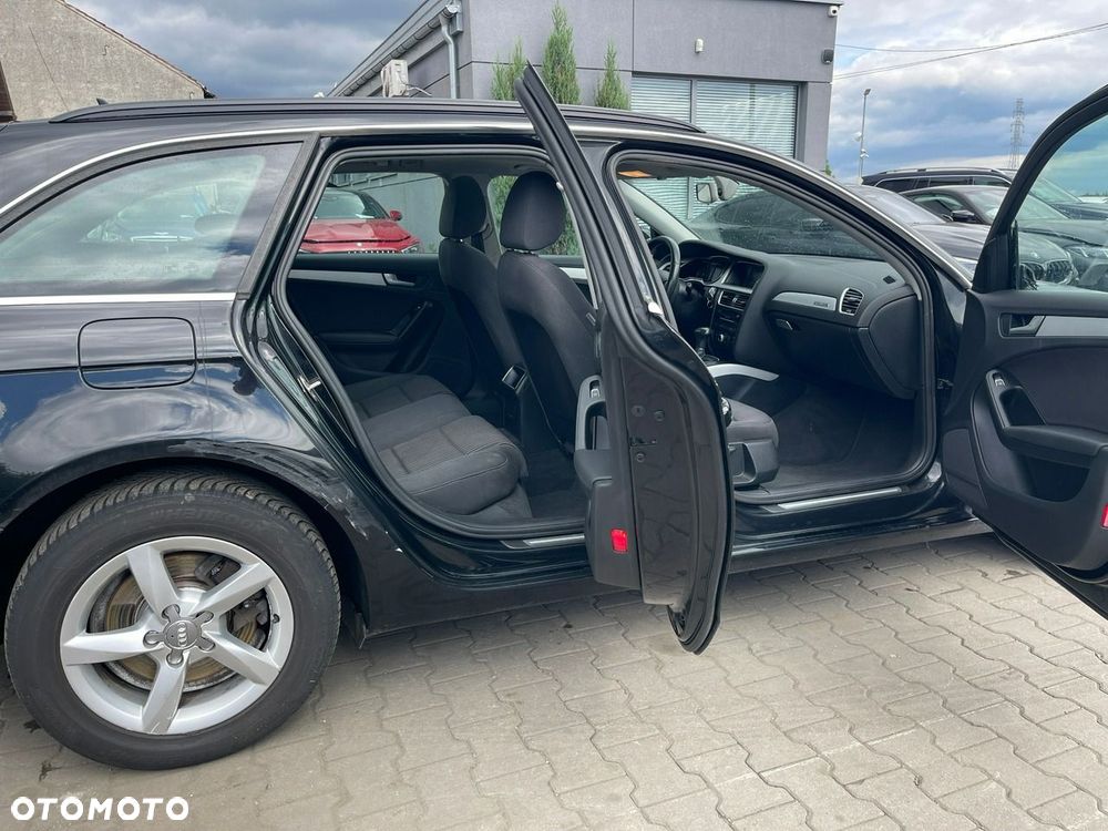 Audi A4 Avant 2015 photo 4