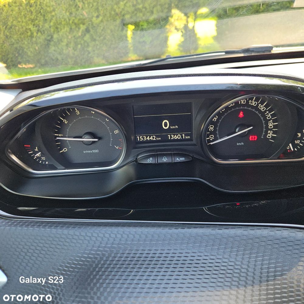 Peugeot 2008 PureTech 110 Stop&Start Urban Move - 38