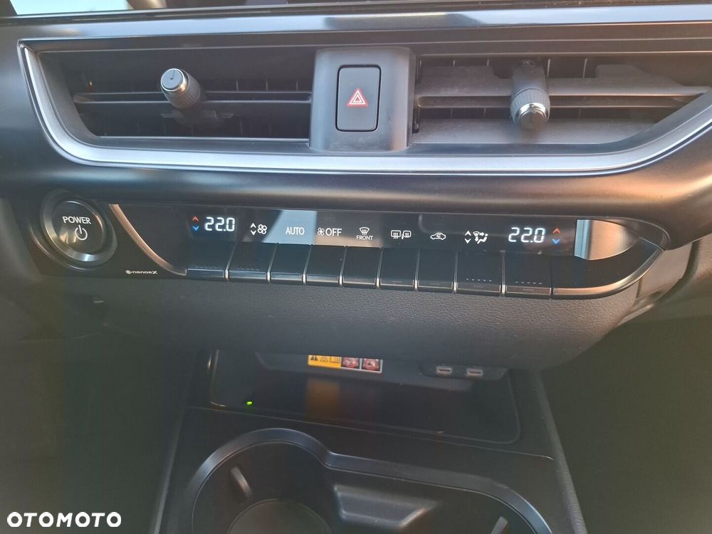 Lexus UX 250h GPF Business 2WD - 29
