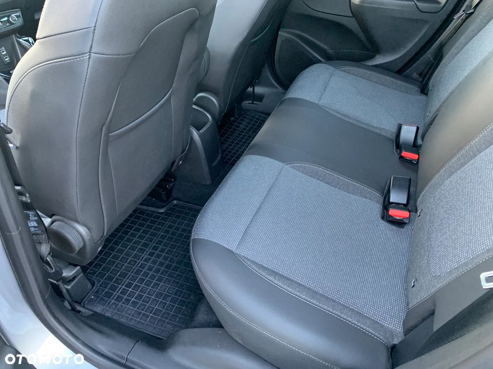 Opel Crossland X - 12