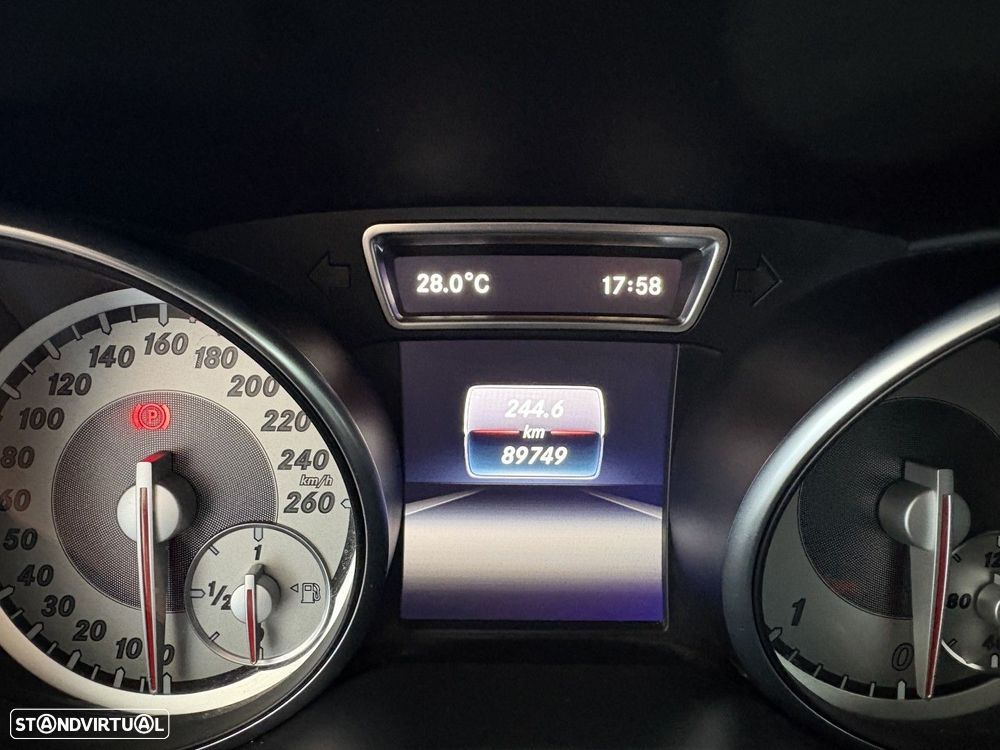 Mercedes-Benz GLA 180 (CDI) d Urban - 14