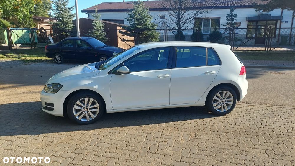 Volkswagen Golf 1.6 TDI BlueMotion Comfortline - 8