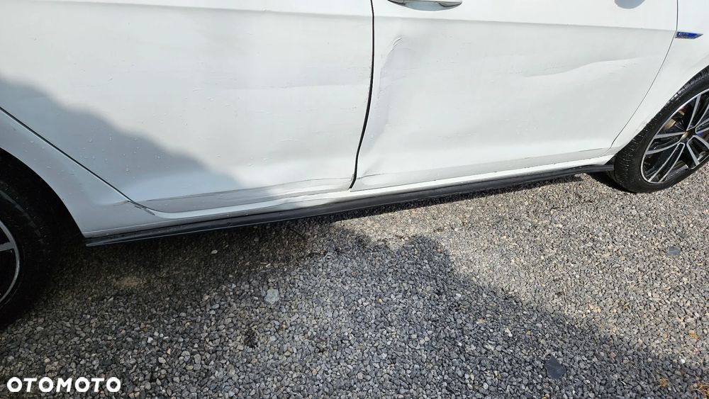 Volkswagen Golf - 27