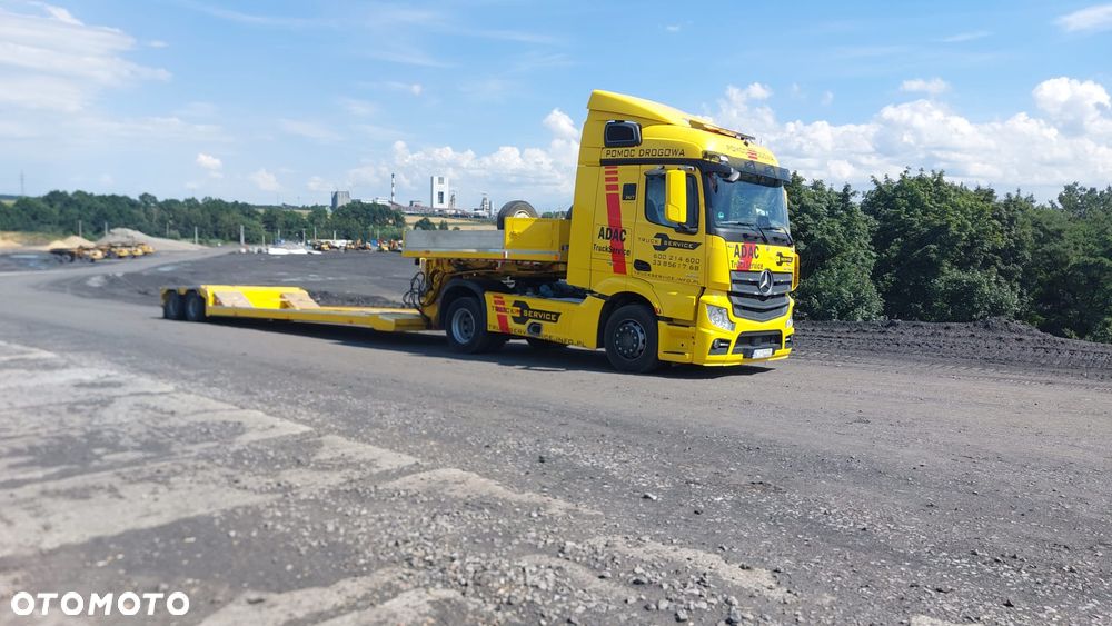 Mercedes-Benz ACTROS - 19