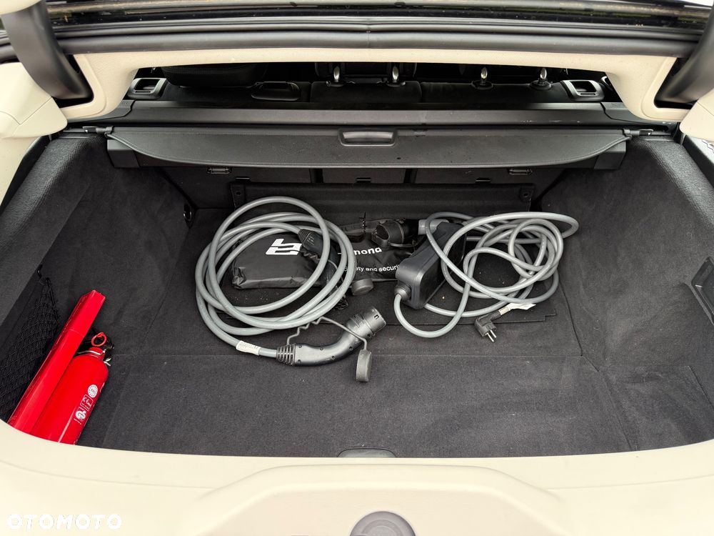 BMW Seria 3 320e PHEV sport - 21