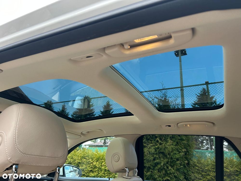 Mercedes-Benz GLC 300 4Matic 9G-TRONIC - 11