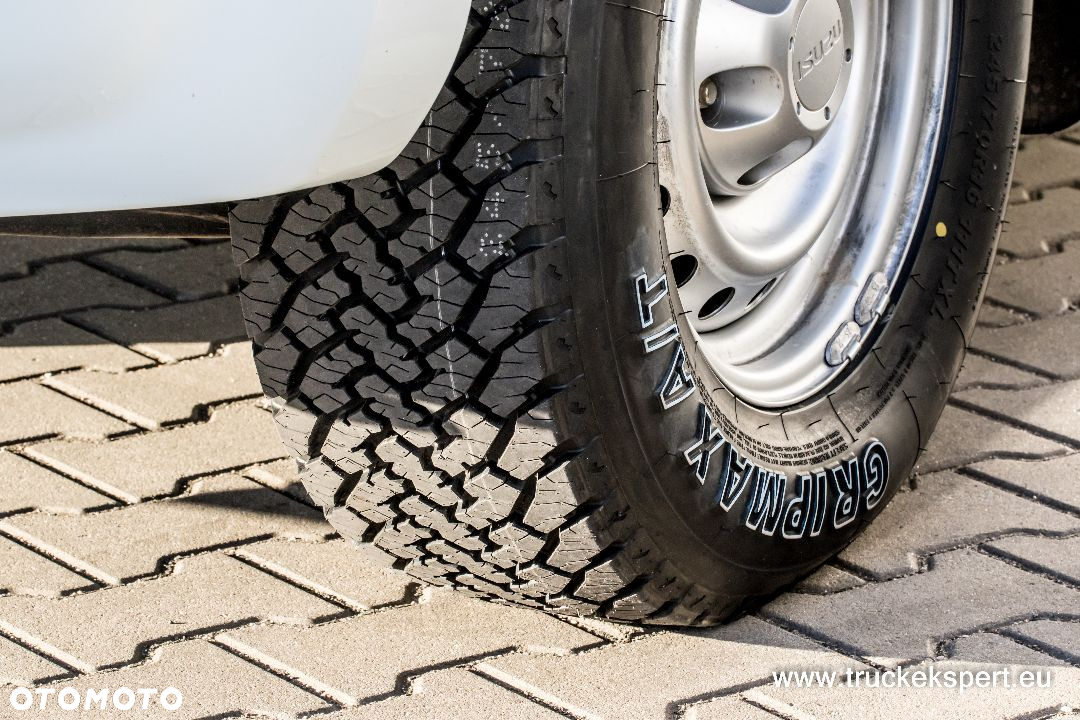 DEKIELEK kołpak FELGI 18 ALU oryginalny  D-max  GRAFITOWA - 11