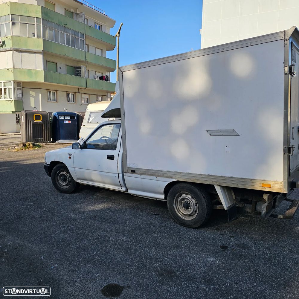 Toyota Hilux FRIGORÍFICA - 9