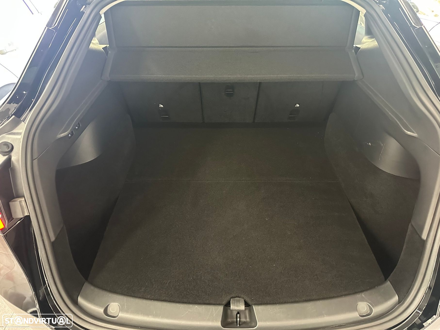Tesla Model Y Long Range Tração Integral - 13
