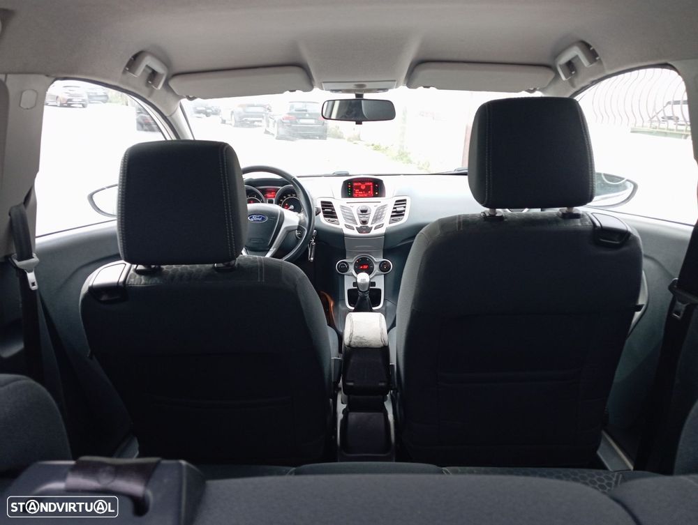 Ford Fiesta 1.25 Techno - 13