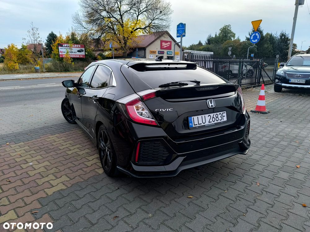 Honda Civic 1.6 i-DTEC Lifestyle Black Edition - 24