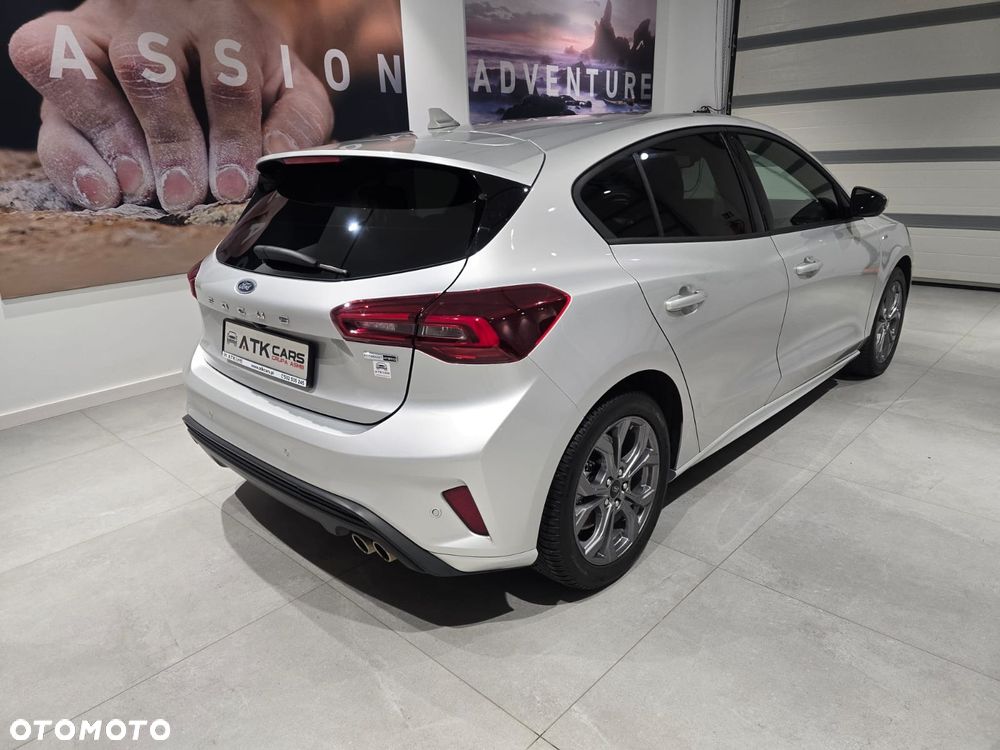 Ford Focus 1.0 EcoBoost mHEV ST-Line - 11