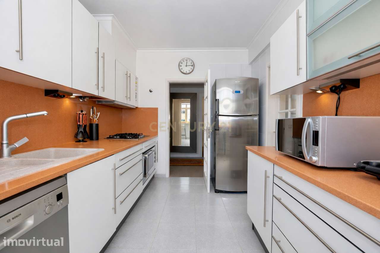 Apartamento T2 em Cascais com Vista para a Cidade - Grande imagem: 4/23