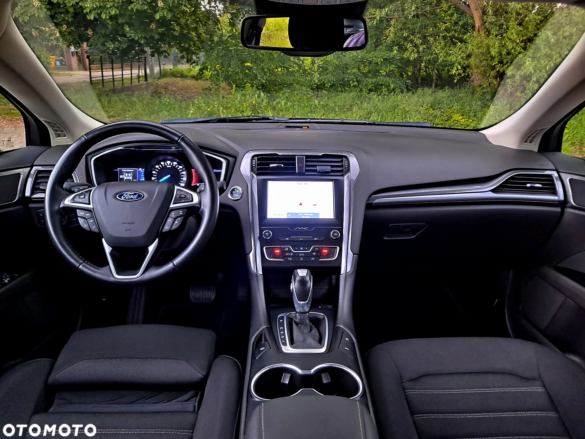 Ford Mondeo - 25