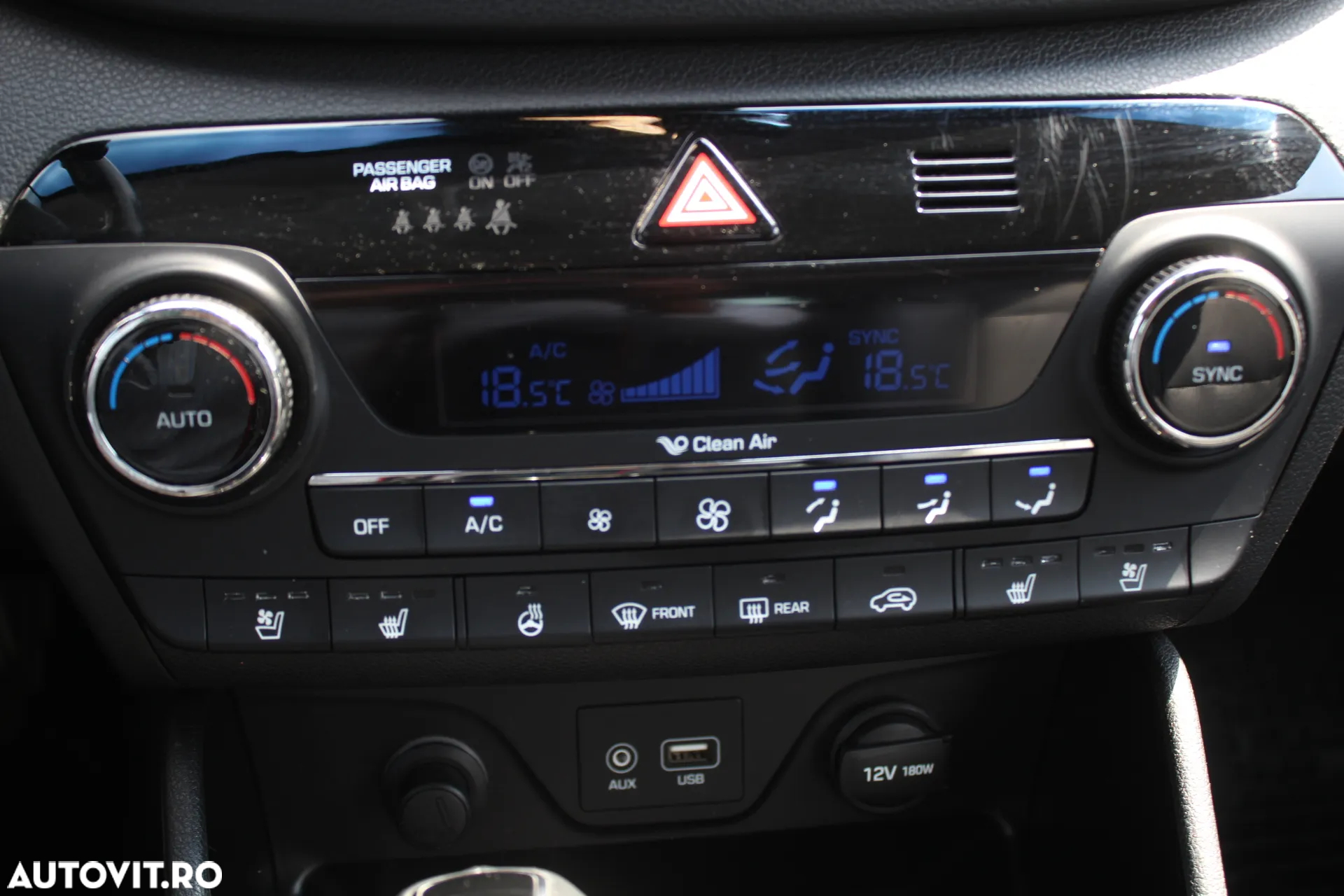 Hyundai Tucson 2.0 CRDI 4WD 8AT Luxury - 12