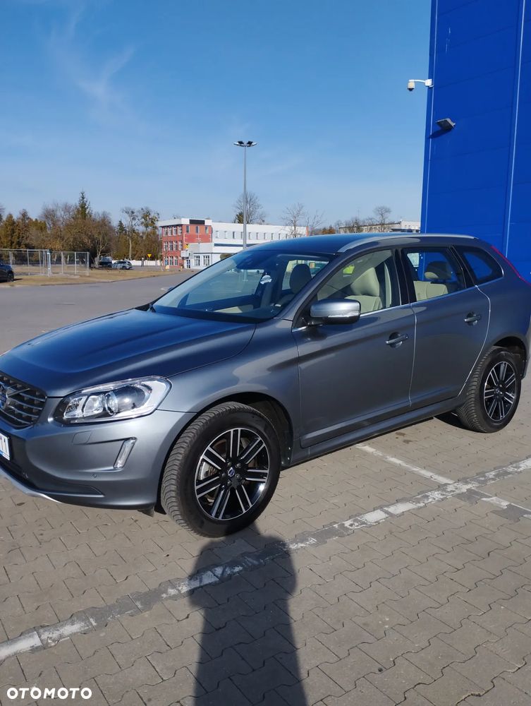 Volvo XC 60 D4 Momentum - 2