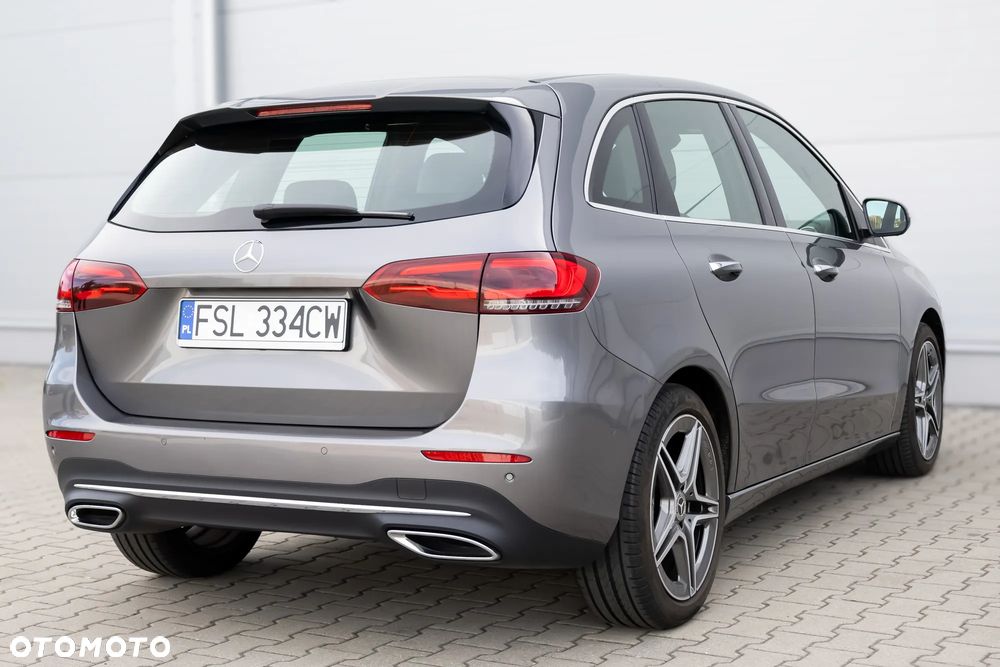 Mercedes-Benz Klasa B 250 4Matic 7G-DCT AMG Line - 11