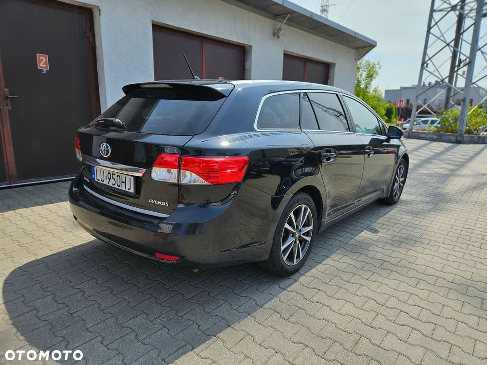 Toyota Avensis 2.0 D-4D Premium - 3