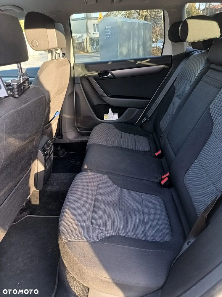 Volkswagen Passat 2.0 TDI Comfortline - 7