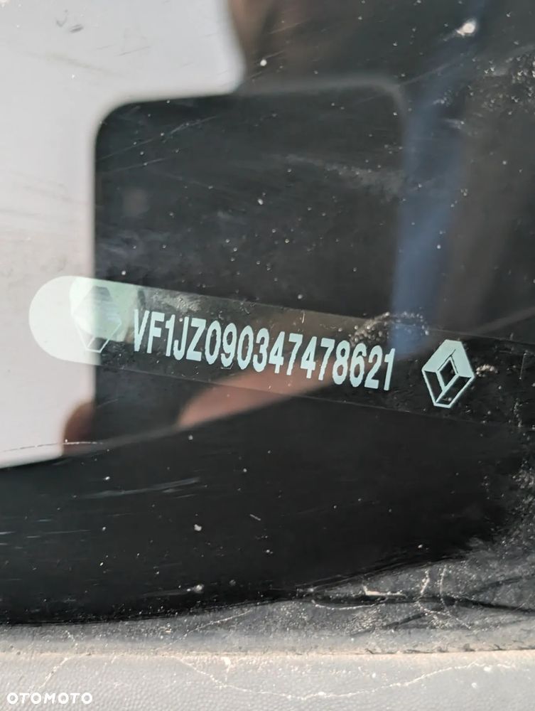 Renault Scenic 1.5dCi TomTom Edition EDC - 19