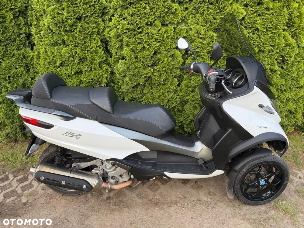 Piaggio MP-3 - 5