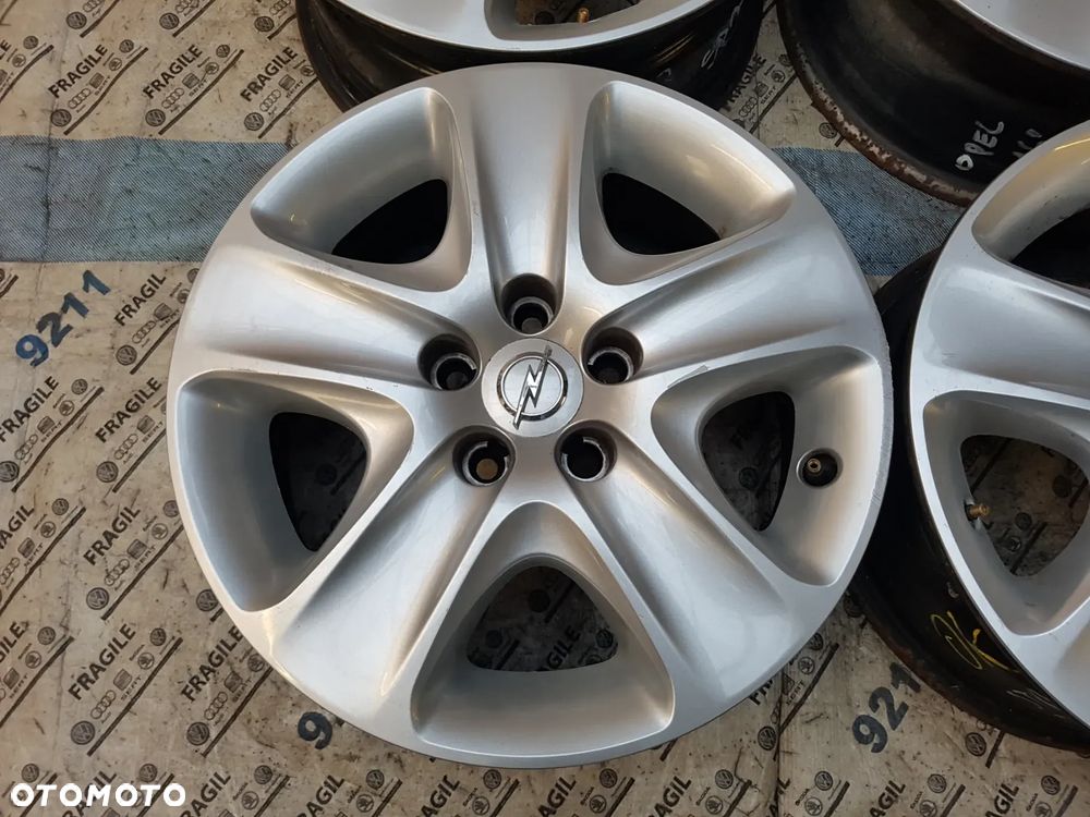 FELGI STALOWE+ KOŁPAKI  OPEL ASTRA H MERIVA B ZAFIRA B VECTRA C  5x110 6,5JX16 ET39 - 20