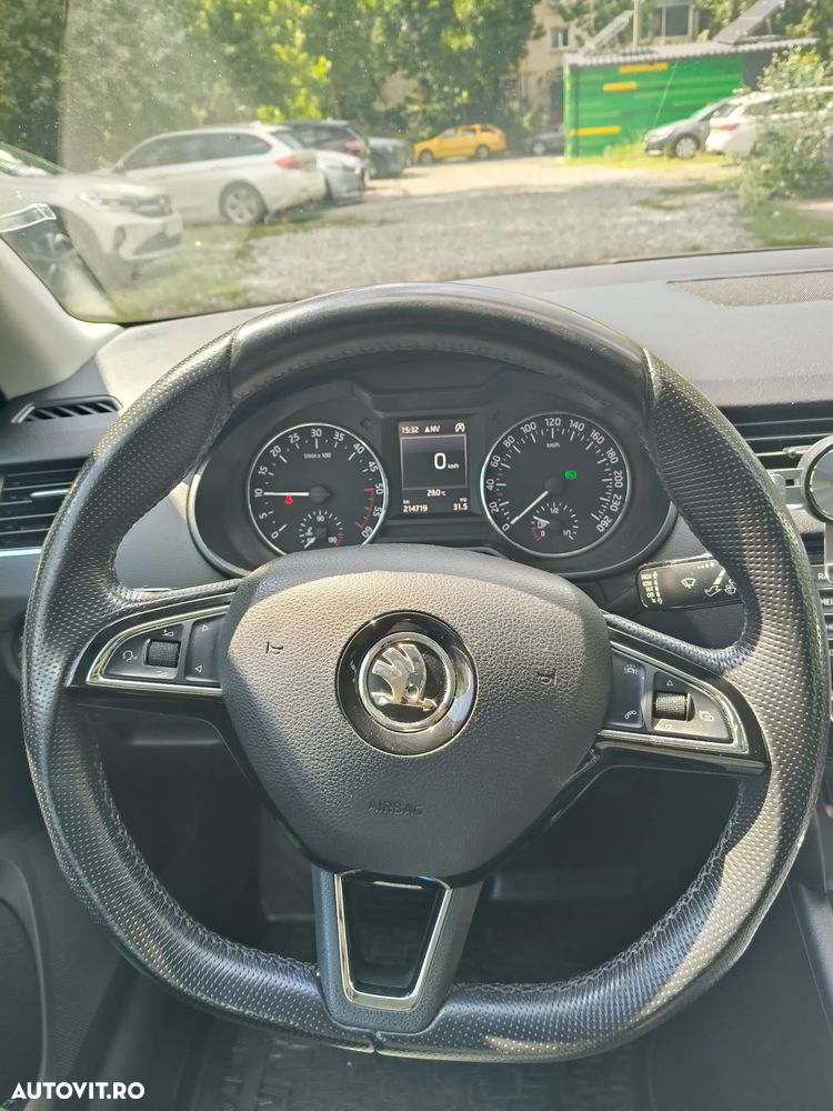 Skoda Octavia - 8