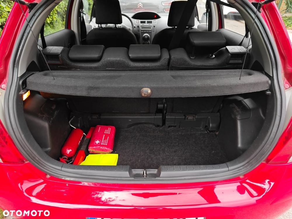 Toyota Yaris 1.0 Luna A/C - 10