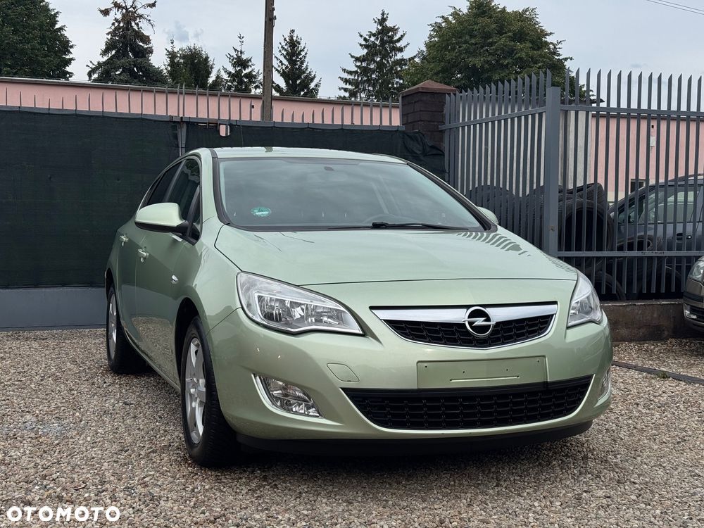 Opel Astra 1.4 Turbo 150 Jahre - 2